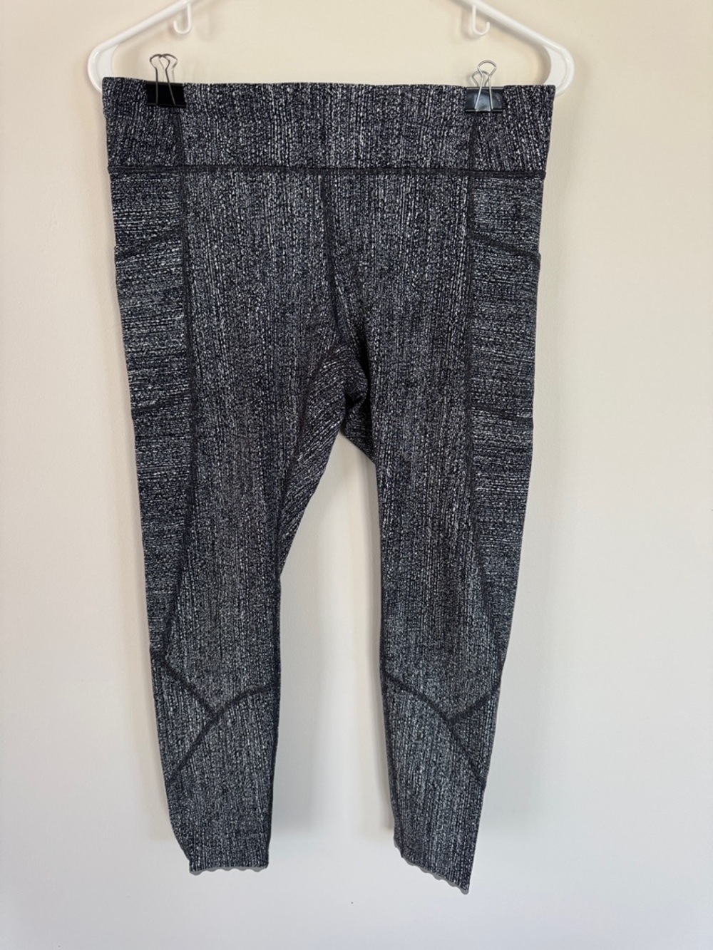 Lululemon Align Scalloped Hem High Rise Legging in 23” length